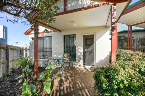 A Stones Throw - Accommodation Bookings 0