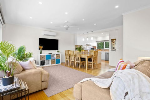 A Stones Throw - Accommodation Bookings 0