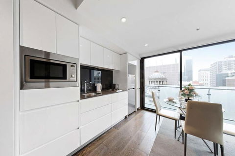 A Stylish Apt For 4 Near Queen Victoria Market - Accommodation Bookings 3