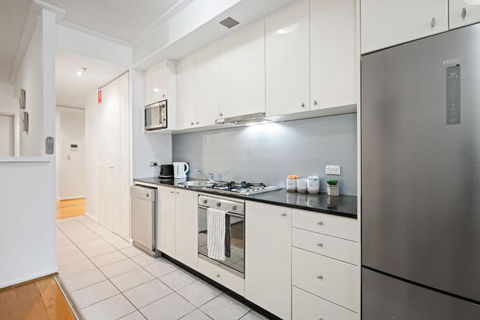 A Stylish Studio For 6 Next To Darling Harbour - Accommodation Bookings 4