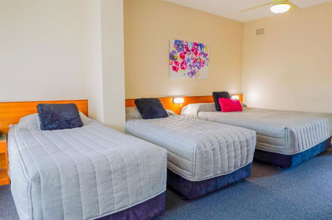 Abbotsleigh Motor Inn - Accommodation Bookings 4