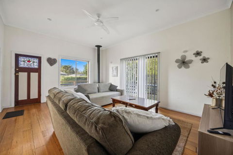 Abbott Abode - Accommodation Bookings 3