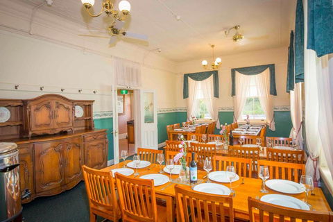 Abernethy House & Cottage - Accommodation Bookings 1