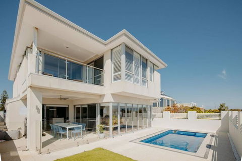 Above The Clouds By St Nicholas - Accommodation Bookings 0