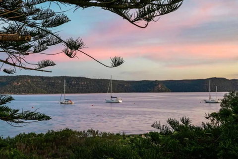 Absolute Beach Front House Panoramic Views - Accommodation Bookings 3