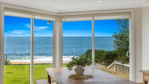 Absolute Beachfront Beauty - Pearl Beach - Accommodation Bookings 4