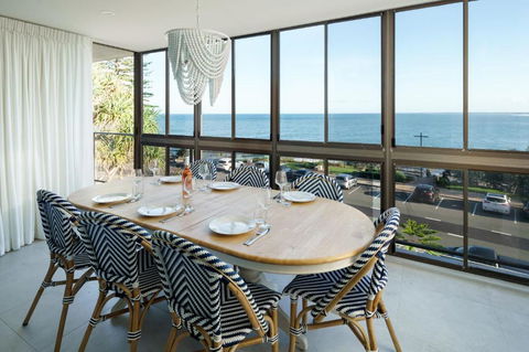 Absolute Beachfront Bliss On Kings Beach - Accommodation Bookings 0