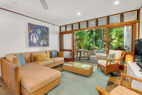 Absolute Beachfront, Heart Of Port Douglas - 24 S - Accommodation Bookings 1