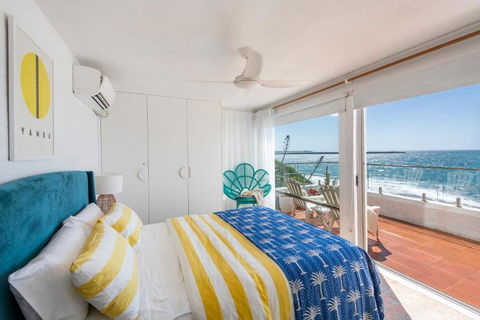 Absolute Oceanfront Yamba - Oceanstays - Accommodation Bookings 4