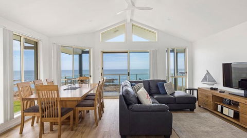 Absolute Waterfront Anna Bay - Accommodation Bookings 0