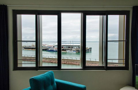 Absolute Waterfront Darwin - 1 Bedroom Apartments Over The Water - Accommodation Bookings 2
