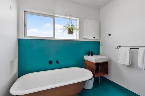 Absolute Waterfront Only 15 Minutes From Hobart - Accommodation Bookings 4