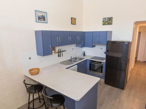 Acacia 4 2 Kirwan Close - Accommodation Bookings 1
