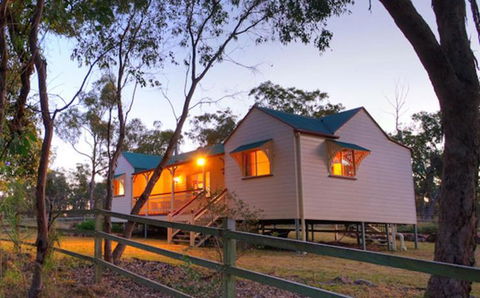 Accommodation Creek Cottages & Sundown View Suites - Accommodation Bookings 1
