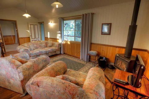 Accommodation Creek Cottages & Sundown View Suites - Accommodation Bookings 4