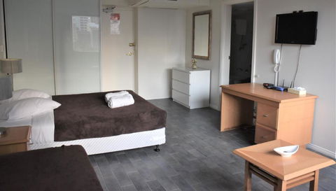 Accommodation Sydney CBD - Hyde Park Plaza Park View 38 College Street Studio Apartment - Accommodation Bookings 3