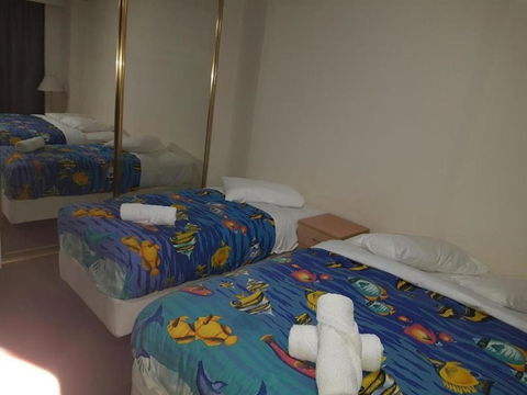 Accommodation Sydney - Kent Street Sydney CBD Top Floor 2 Bedroom Apartment With Balcony - Accommodation Bookings 0