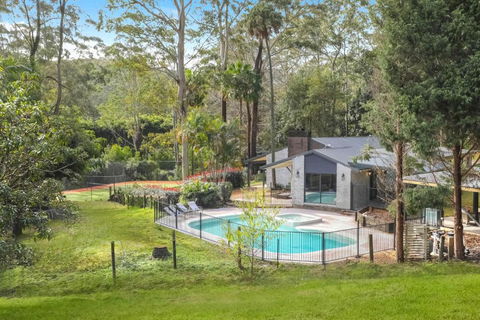 Acreage Estate -Ponies -Tennis Court -Spa - Accommodation Bookings 0