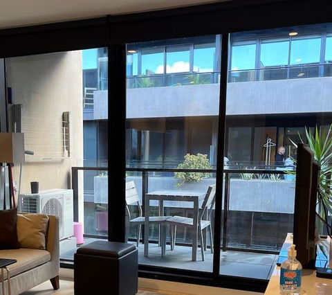 Action In Vibrant Collingwood Fitzroy - Accommodation Bookings 1