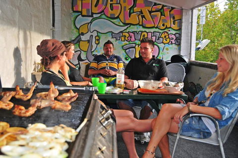 Adelaide Travellers Inn Backpackers Hostel - Accommodation Bookings 0