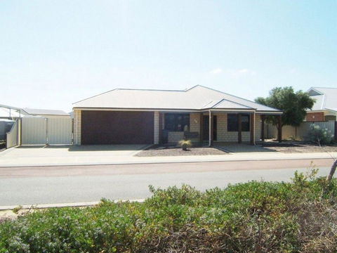 Adriana Retreat - Accommodation Bookings 0