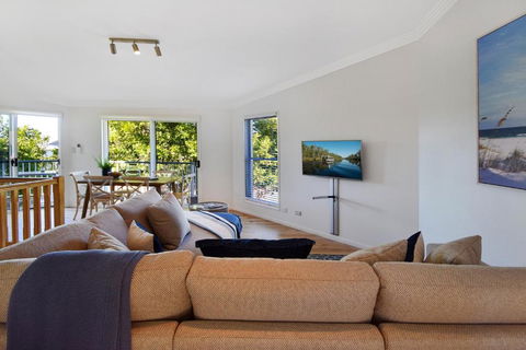 Advance Place - Accommodation Bookings 3