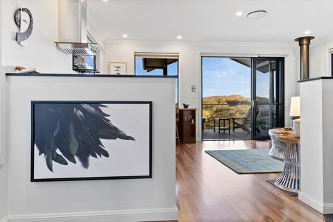 Affinity Luxury Studio With Spa And Amazing Views - Accommodation Bookings 4