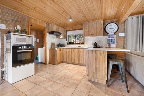 Affordable GEM In The Heart Of Inverloch - Accommodation Bookings 2