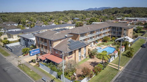 Affordable, Pool, Spa, Steps To Beach And Cafes - Accommodation Bookings 2