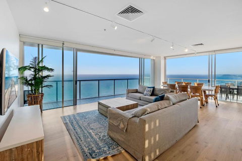Air On Broadbeach 2 Level Private Apartment - CoastHM - Accommodation Bookings 0