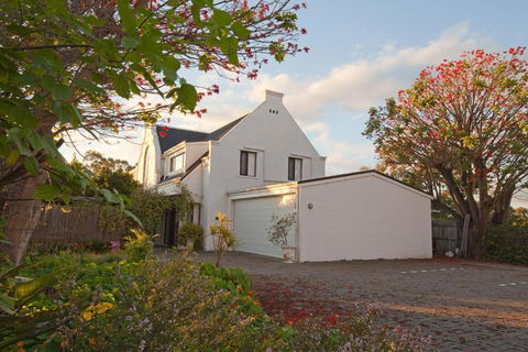 Aarn House B&B Airport Accommodation - Accommodation Bookings 3