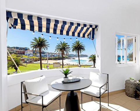 Absolute Seafront Bronte - Accommodation Bookings 1