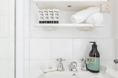 Acland Central Studio - A Cosy St Kilda Escape - Accommodation Bookings 3