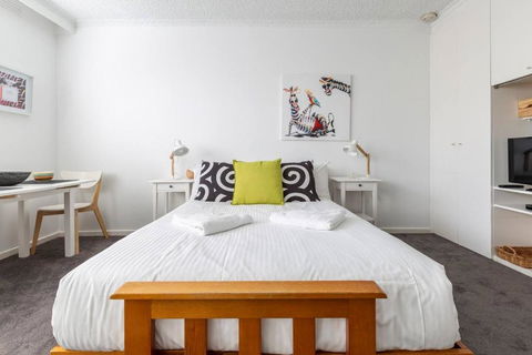 Acland Central Studio - A Cosy St Kilda Escape - Accommodation Bookings 0