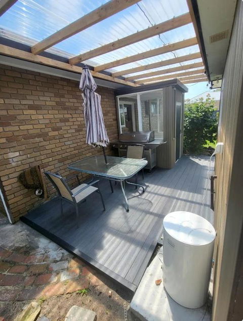 A Comfortable And Quiet 2bedroom House And A 1bedroom Bungalow - Accommodation Bookings 2