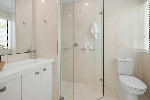 Affordable Luxury By The River - Accommodation Bookings 1