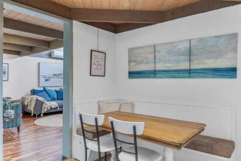 A Sand And Sea Retreat - 150m From Beach, Pet Friendly - Accommodation Bookings 4