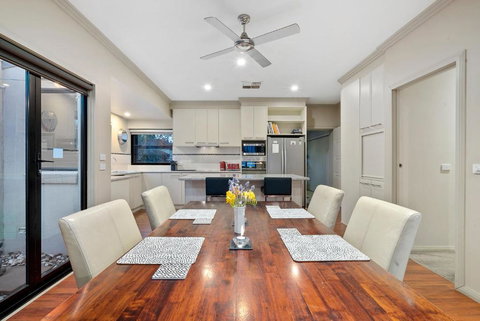 About Time Retreats- Studio Seven - Accommodation Bookings 3