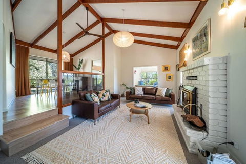 Adelaide Hills Retreat - Surrounded By Nature - Accommodation Bookings 3