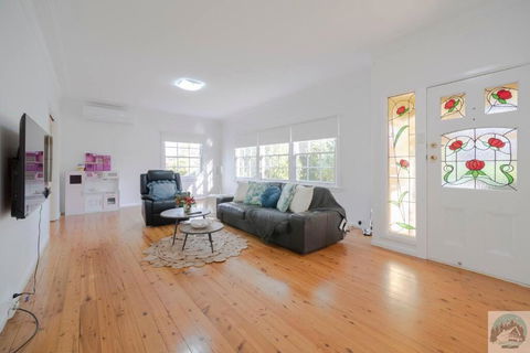 Aircabin - Beecroft - Sydney - 3 Bed Holiday House - Accommodation Bookings 2