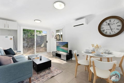 Aircabin - Colyton - Modern - 2-Bed Granny Flat - Accommodation Bookings 0