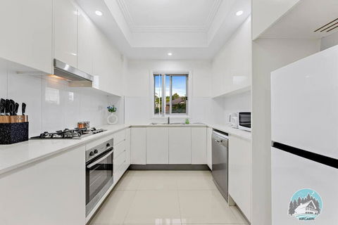 Aircabin - Wentworthville - 2 Beds Apt Free Park - Accommodation Bookings 3