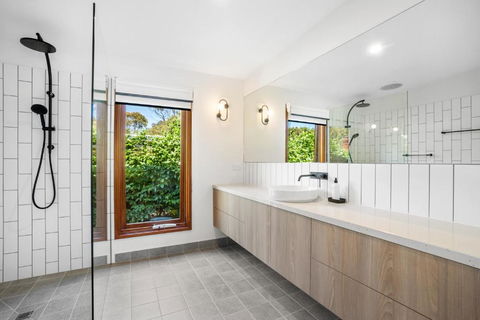 Aireys Inlet Getaway - Accommodation Bookings 4