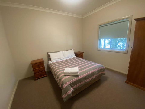 Airfield Tourist Park Temora - Accommodation Bookings 1