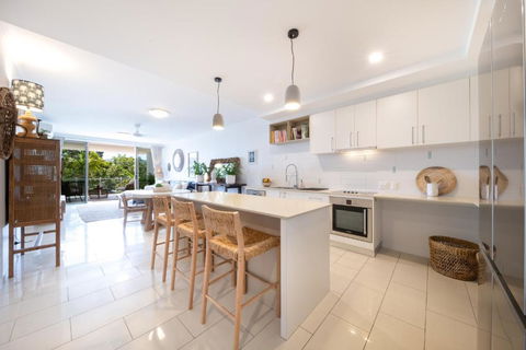 Airlie Sea View - Tropical Vibes Whitsundays - Accommodation Bookings 2