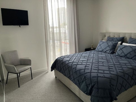 AKS Honeysuckle - Accommodation Bookings 3