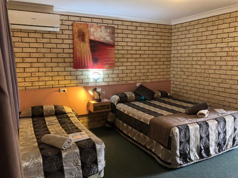Alamo Motor Inn - Accommodation Bookings 2