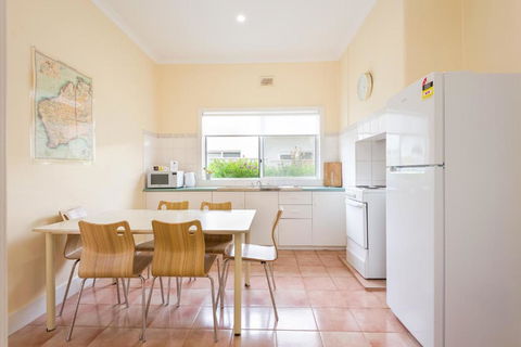 Albany Holiday Units - Accommodation Bookings 3