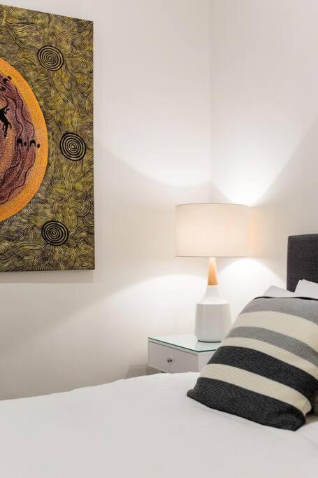 Albert Park Victorian House With Style And Art Gallery - Accommodation Bookings 4