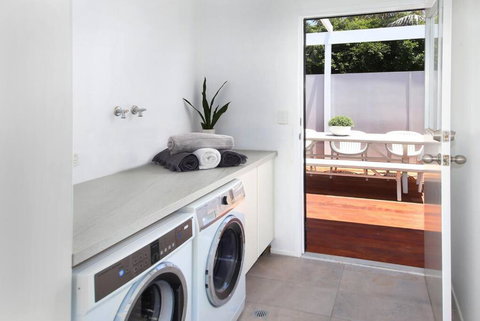 Alex Heads Beach Haven - Accommodation Bookings 2